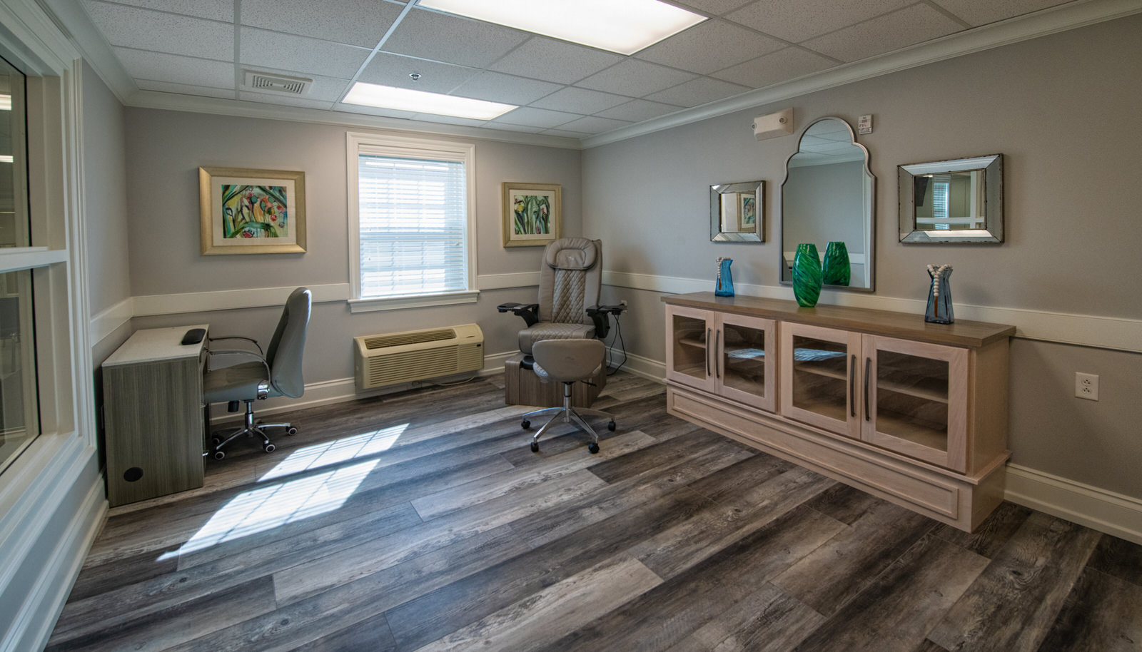 The Manor Clubhouse Nail Salon